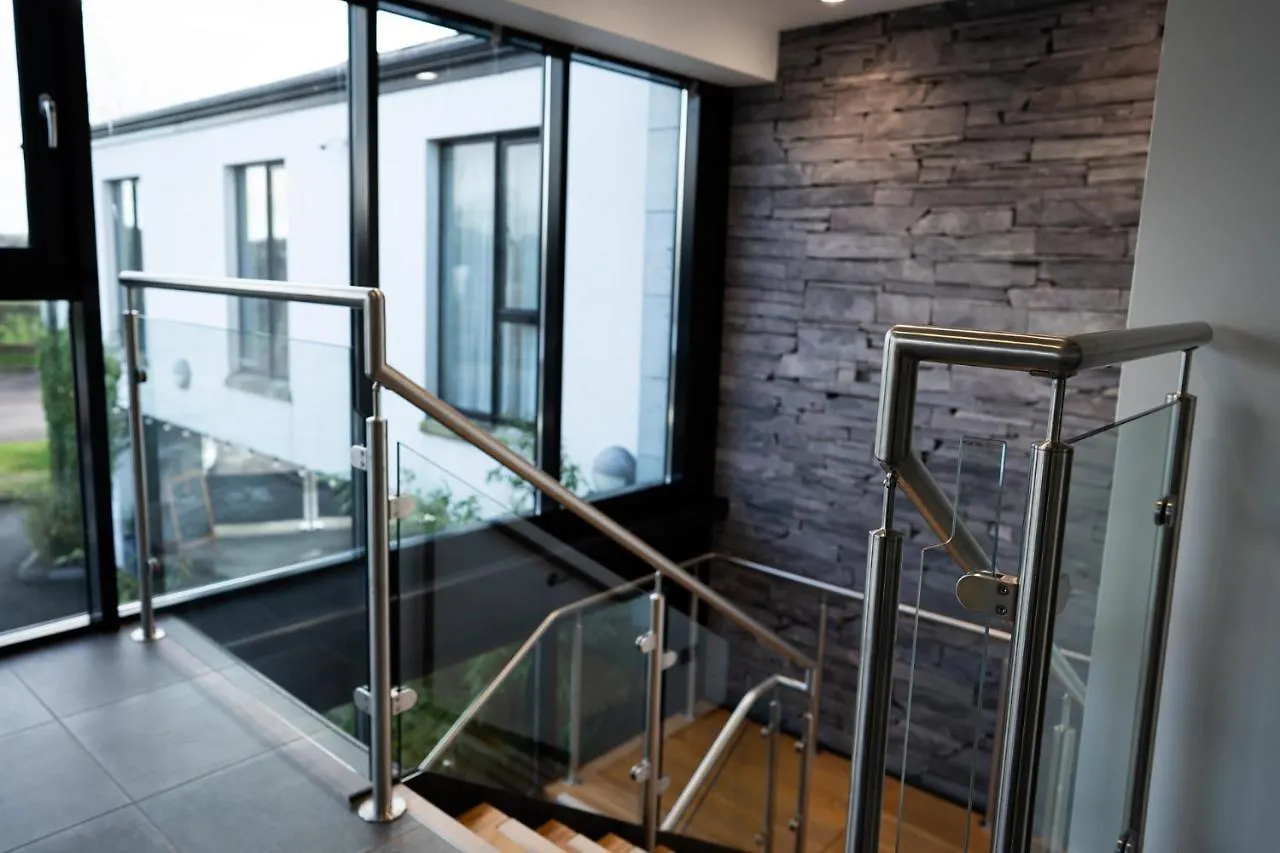 Ballyrobin Hotel Aldergrove